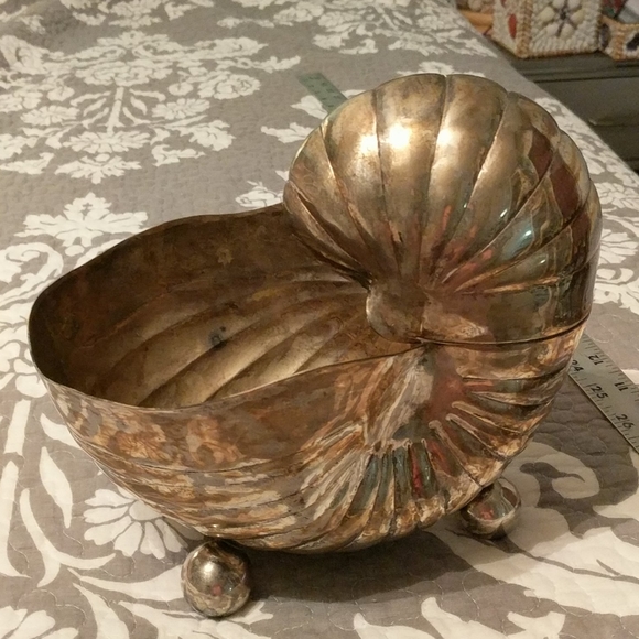 Metal nautilus shell - Picture 1 of 7